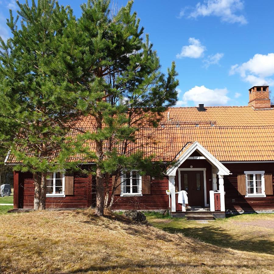 Апартаменты Siljansfors Semesterlagenhet Мора Экстерьер фото